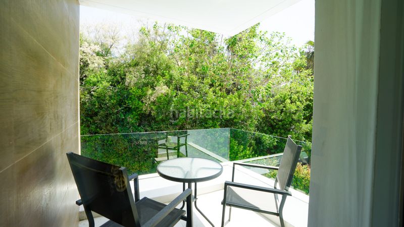 Foto 013c52bb-e68a-43b2-a91a-36094fe6db1e. Alquiler casa villa de lujo de cinco dormitorios con piscina privada en alquiler a largo plazo en Estepona