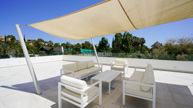 Foto 0b7b8a51-407b-4663-b00c-8ca3b08d0432. Alquiler casa villa de lujo de cinco dormitorios con piscina privada en alquiler a largo plazo en Estepona