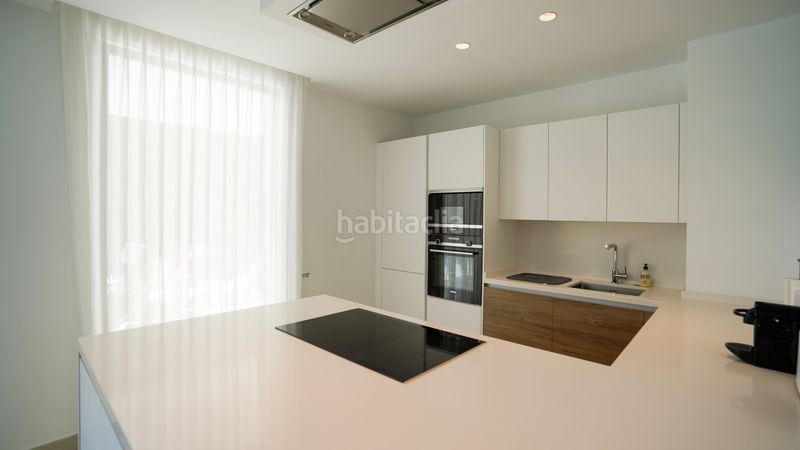 Foto 27144465-4c66-4e79-8af6-844db51148e7. Alquiler casa villa de lujo de cinco dormitorios con piscina privada en alquiler a largo plazo en Estepona