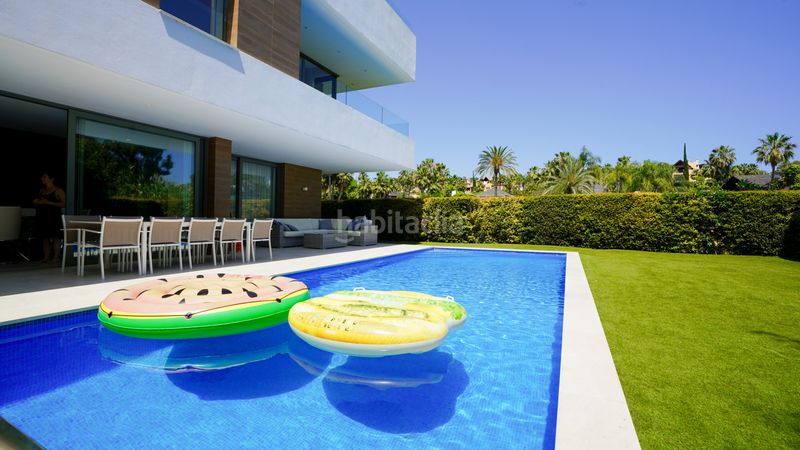 Foto 2e307d05-b789-4101-90cb-e55cc210dc0a. Alquiler casa villa de lujo de cinco dormitorios con piscina privada en alquiler a largo plazo en Estepona