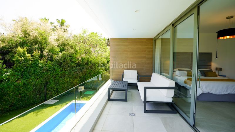 Foto 43e89b5c-9aef-4a93-aef2-f3ec87f82f3d. Alquiler casa villa de lujo de cinco dormitorios con piscina privada en alquiler a largo plazo en Estepona