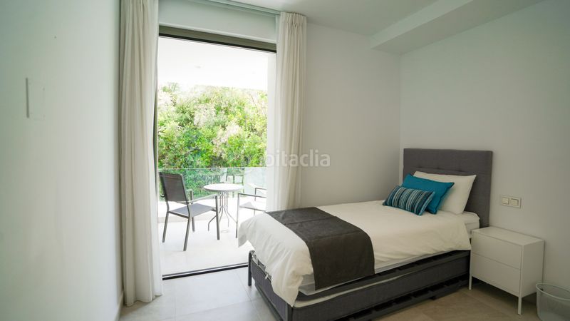 Foto 8a9807e0-f43f-46d9-99f7-e2f5d8f0ef2f. Alquiler casa villa de lujo de cinco dormitorios con piscina privada en alquiler a largo plazo en Estepona