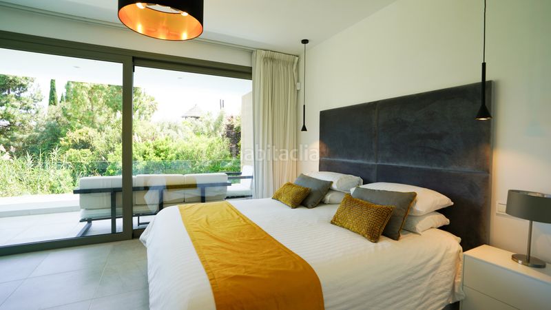 Foto ef1ae628-724c-4989-b82d-66f94037e27d. Alquiler casa villa de lujo de cinco dormitorios con piscina privada en alquiler a largo plazo en Estepona