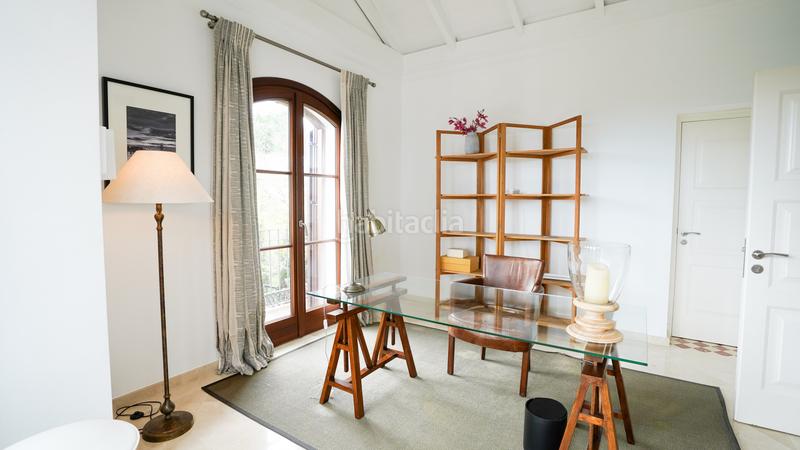 Foto f2355468-1009-4788-8b41-1bc5f42c592a. Alquiler casa  mar y cielo traditional villa in El Madroñal en alquiler larga temporada. en Benahavís