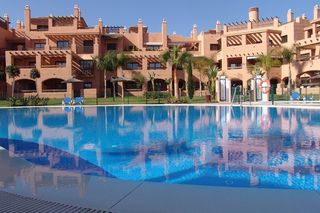 Rent Apartment in Atalaya - Isdabe. Elegante apartamento en primera línea de playa en hacienda del s