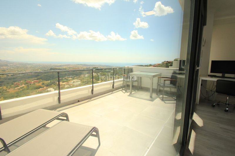 Foto 624aa00a-383c-42ce-a940-bed48ddc4102. Miete reihenhaus mit parking pool in Santa María Marbella