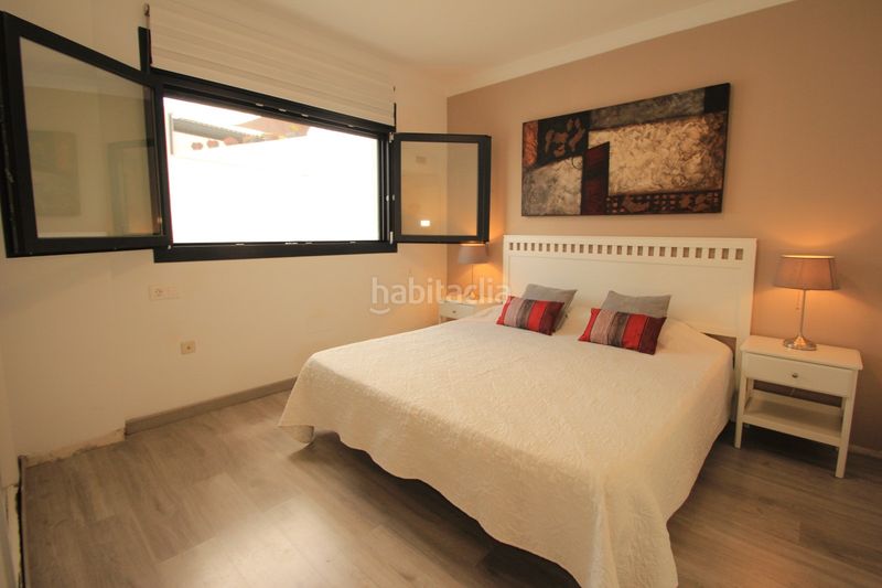 Foto c6b175a3-603b-41cb-83d4-598e48aff627. Miete reihenhaus mit parking pool in Santa María Marbella