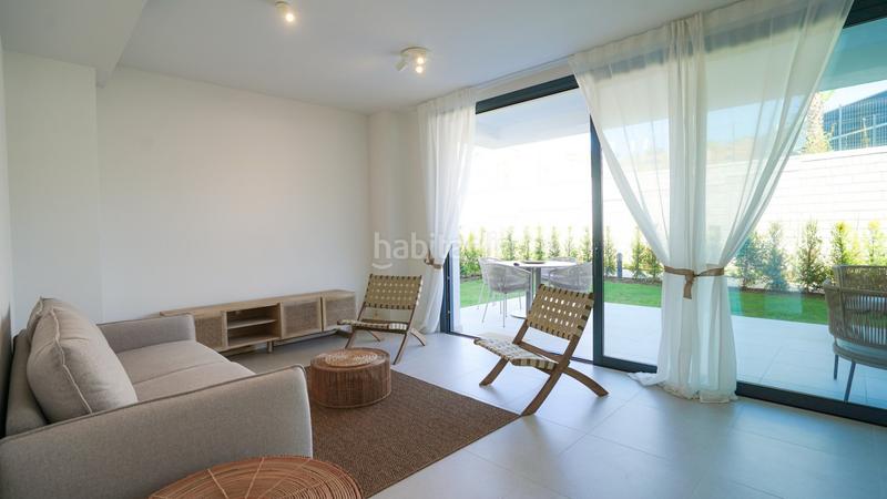 Foto 1b23bb0b-b61b-422d-a730-3a43f4ba483c. Miete erdgeschoss mit parking pool in La Concha - Resina Golf Estepona