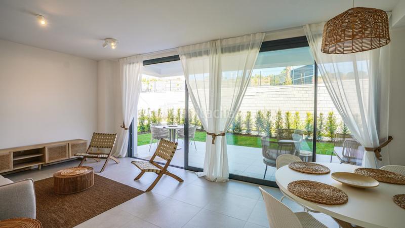 Foto ec38a812-f7de-4c3b-816a-1f36f9c1caab. Miete erdgeschoss mit parking pool in La Concha - Resina Golf Estepona