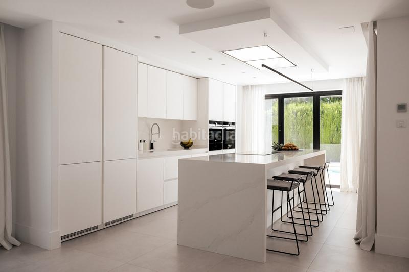 Foto ddd22f5f-3823-4410-af73-28afbd8561b9. Casa amb aparcament piscina a Casco Antiguo Marbella