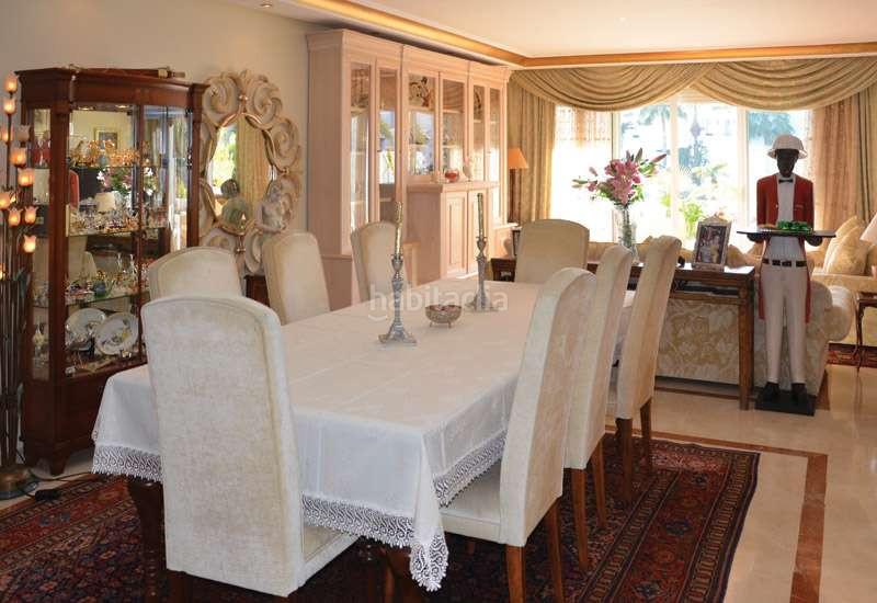 Foto f609ea4e-c715-461e-a4ad-c48464fe75c0. Attico con parcheggio piscina in Puerto Banús Marbella