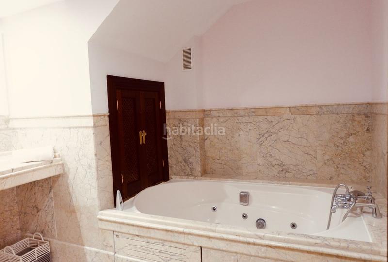 Foto 00cfc70f-e2ef-4e23-9f9c-245732be3176. Ático atico en venta en Casco Antiguo Marbella