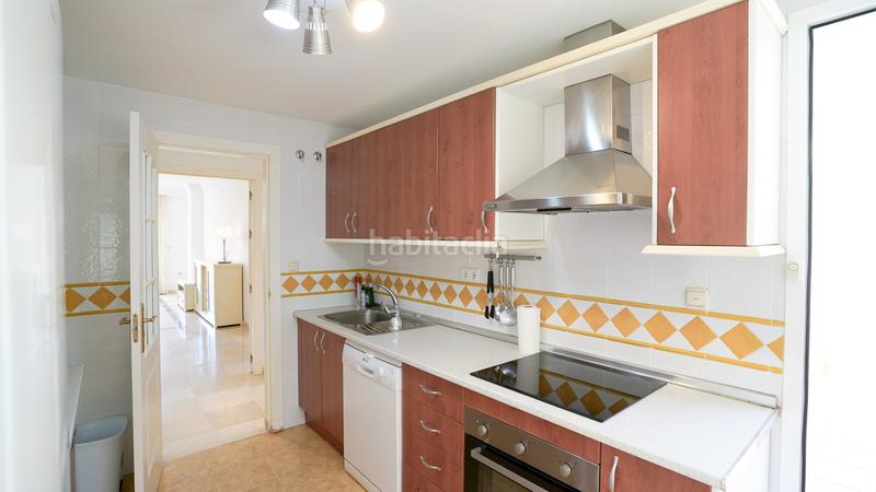 Foto 8a8ff800-3b0b-4269-853a-9f670392d980. Apartament amb piscina a Casco Antiguo Marbella