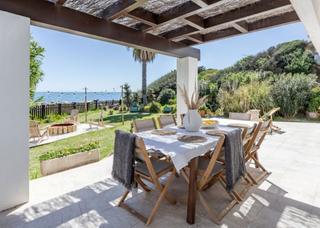 Location Maison à Granados 10. Villa en estepona en primera línea de playa