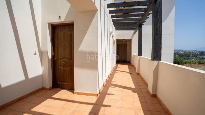 Foto 175c2fa4-0a2b-4514-aa0e-6417183a9c7e. Ático  dúplex con encanto Centro, comunidad privada y vistas a la montaña en Estepona