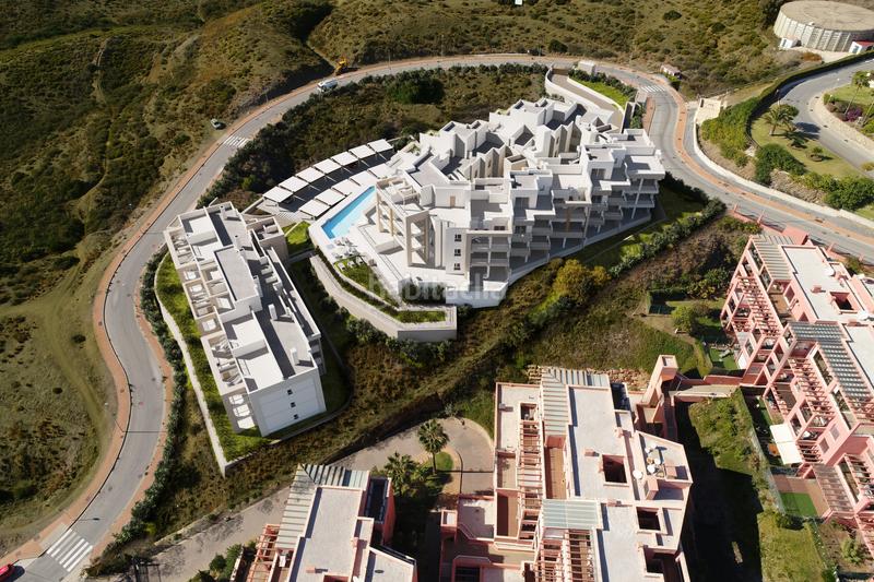 Foto ebc69ee8-d2a3-43d1-b40c-02750d18f4f9. Apartamento moderno apartamento de 2 dormitorios con vistas al mar y a la montaña en la costa del sol en Mijas