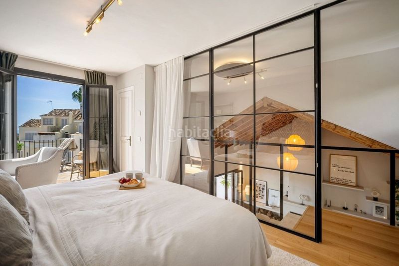 Foto 3a1b3f23-fb93-4d16-a394-cab85faa86e8. Alquiler casa adosada elegancia andaluza unida con minimalismo nórdico en la milla de oro, en Marbella