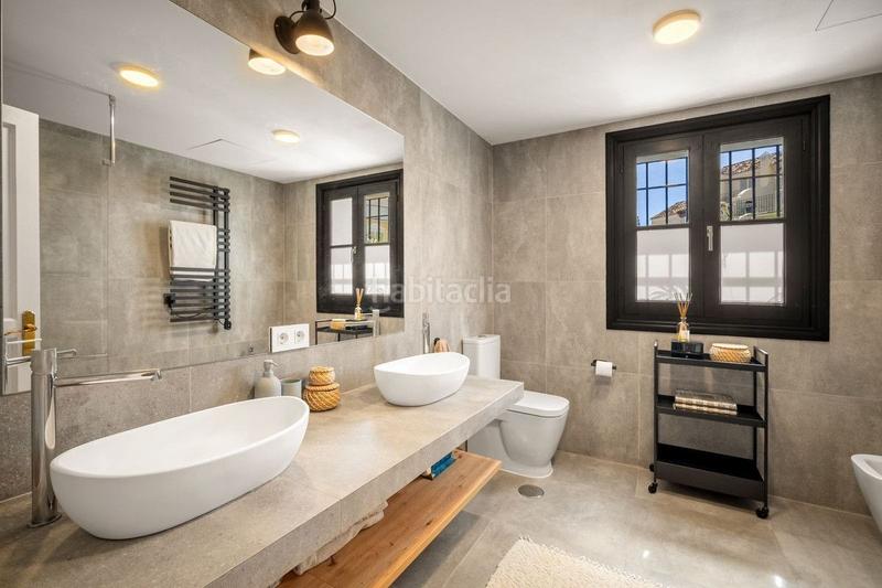 Foto 61012a5d-71d6-428d-b6a8-014770074a0f. Miete reihenhaus mit heizung parking pool in Nagüeles Alto Marbella