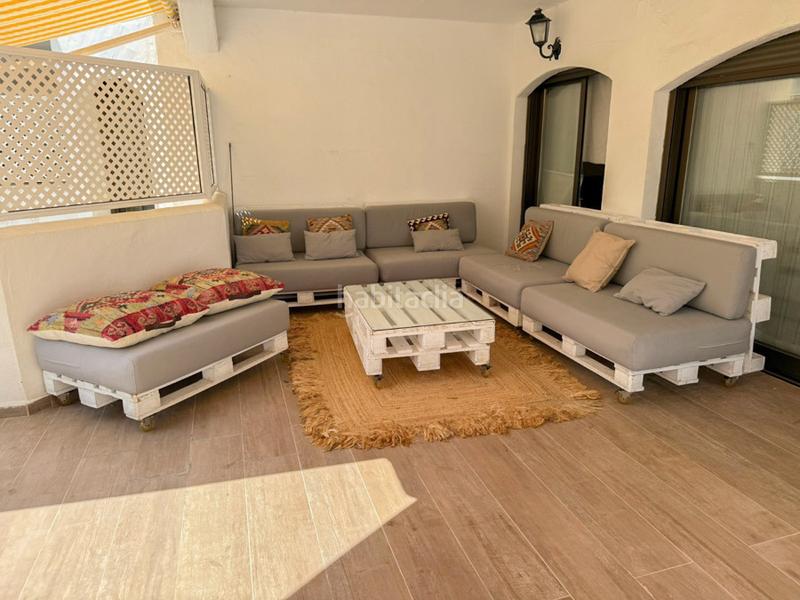 Foto 0e2327a2-97f3-436d-ab19-eccf0936e9c4. Lloguer planta baixa amb calefacció aparcament piscina a Marbella