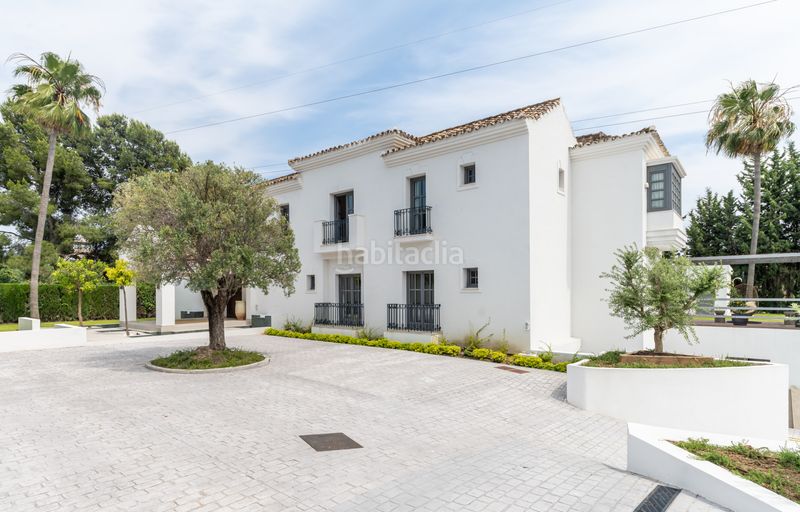 Foto 6cf63c3d-4575-43b7-86c2-beb5a87a9118. Casa amb aparcament piscina a Centro Estepona