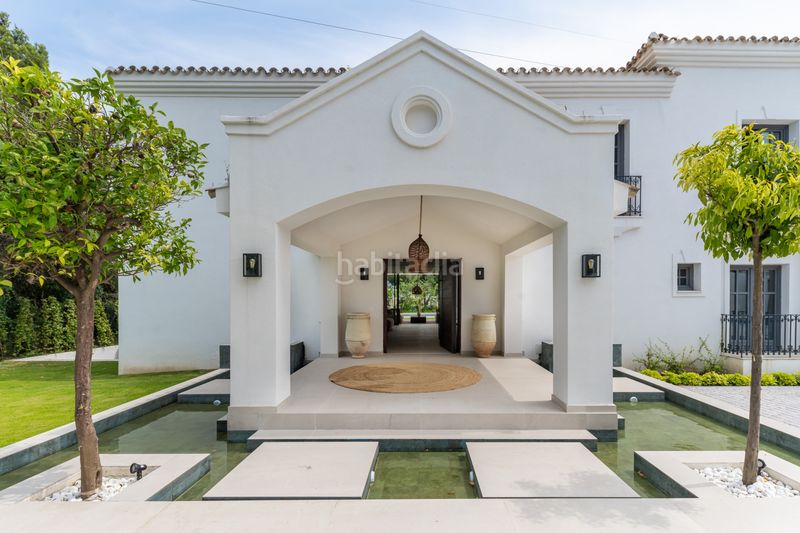 Foto 96adf953-f2ad-4364-aa39-7523dd9676b9. Casa amb aparcament piscina a Centro Estepona