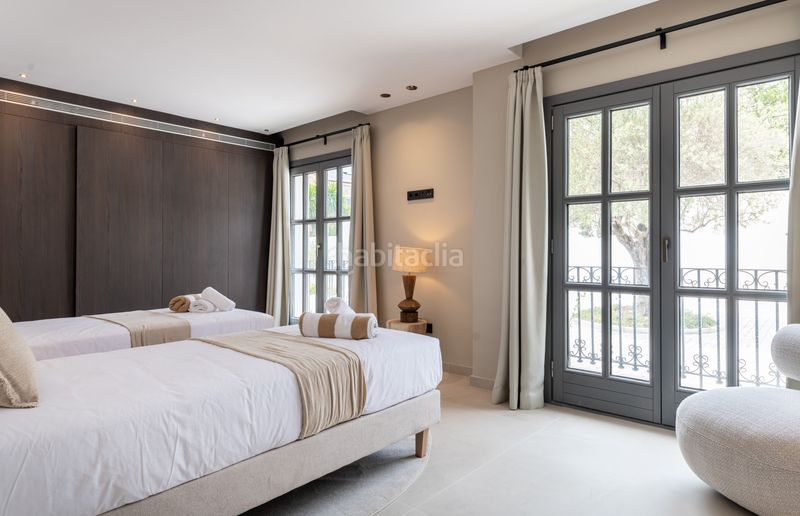 Foto dc19fb5a-5a09-4eca-b98e-aba413983157. Casa amb aparcament piscina a Centro Estepona