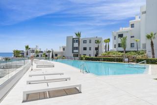 Apartament a Casco Antiguo. Apartamento moderno en planta baja con jardín privado