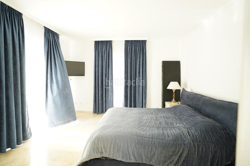 Foto dae7af65-ccf5-4dfb-ab14-e3255dd7b4b0. Casa bifamiliare con parcheggio piscina in Casco Antiguo Marbella