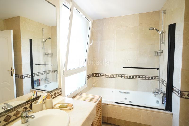 Foto db146d73-6368-42ed-8f28-226017185d13. Casa bifamiliare con parcheggio piscina in Casco Antiguo Marbella