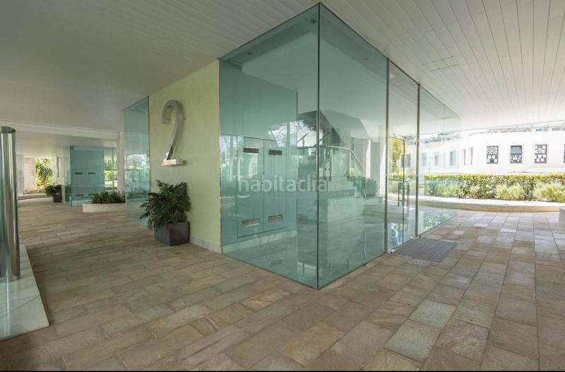 Foto 7be7a8fa-ae4f-469d-b03e-f08bd3a57f1c. Alquiler apartamento exclusivo apartamento de lujo en jardines del príncipe en Marbella