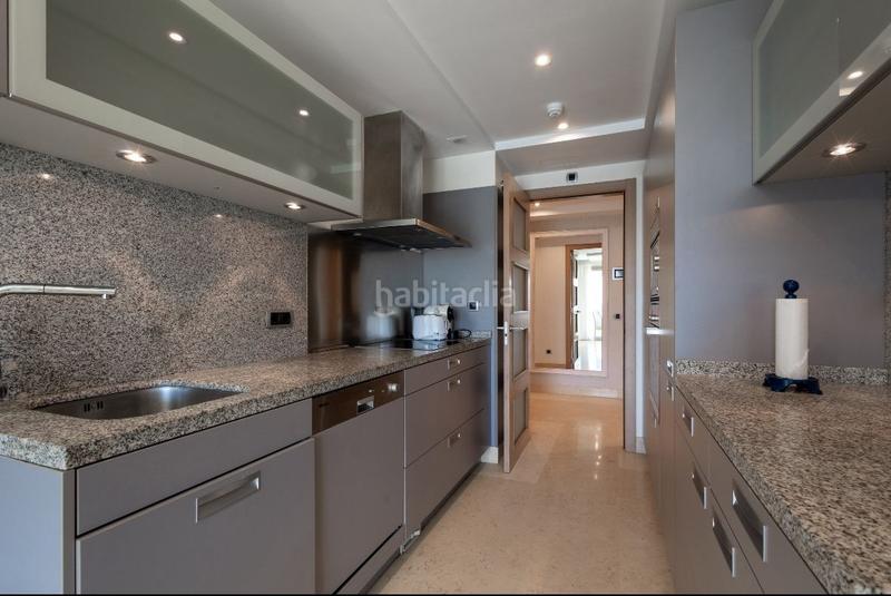 Foto f335d65f-7059-4691-8a0d-4f55d6d7de67. Alquiler apartamento exclusivo apartamento de lujo en jardines del príncipe en Marbella