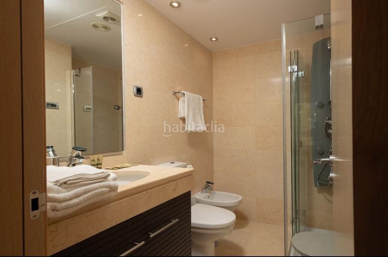 Foto 0d7b04f1-ca9e-46dd-ac57-0d257ffa6db4. Location appartement avec chauffage parking piscine dans Marbella