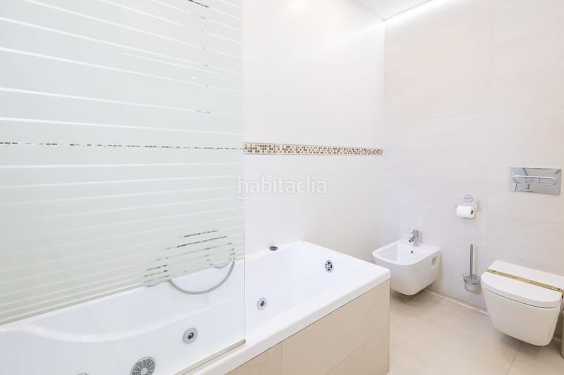 Foto c326af1b-80a5-4f98-8cb0-5ed12d87000c. Alquiler apartamento  de lujo renovado en Puerto Banús en Marbella