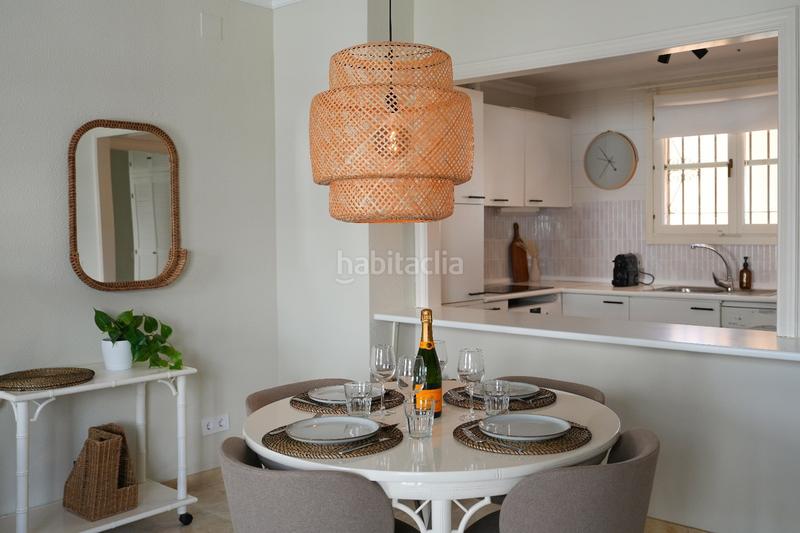 Foto 63659678-a1c8-4c32-82bd-ee0eccb7786f. Alquiler apartamento  luminoso de 2 dormitorios con terraza en el paraíso, en Estepona