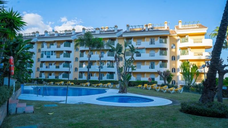 Foto f0600829-6310-4c2b-8b75-298ea74545cb. Alquiler dúplex luminoso apartamento dúplex con vistas al mar y la montaña en puerto banus en Marbella
