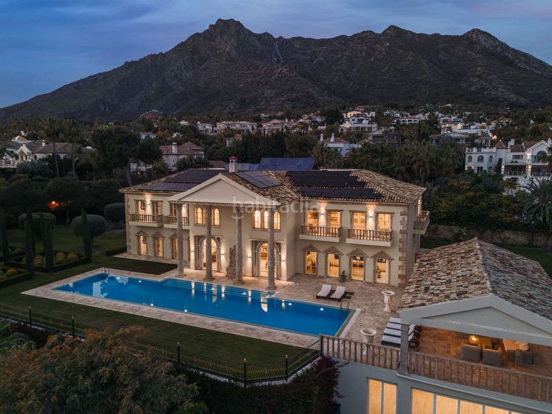 Foto 649b37d6-a869-430c-8431-e12970aa6d2a. Casa amb aparcament piscina a Casco Antiguo Marbella