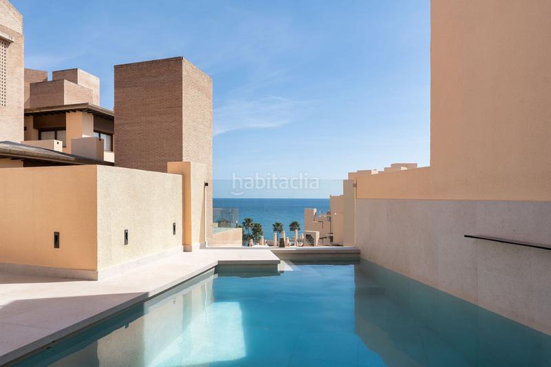 Foto 8888ea4b-23d1-4cc9-9e48-f619b22ac8dd. Attique avec parking piscine dans Centro Estepona