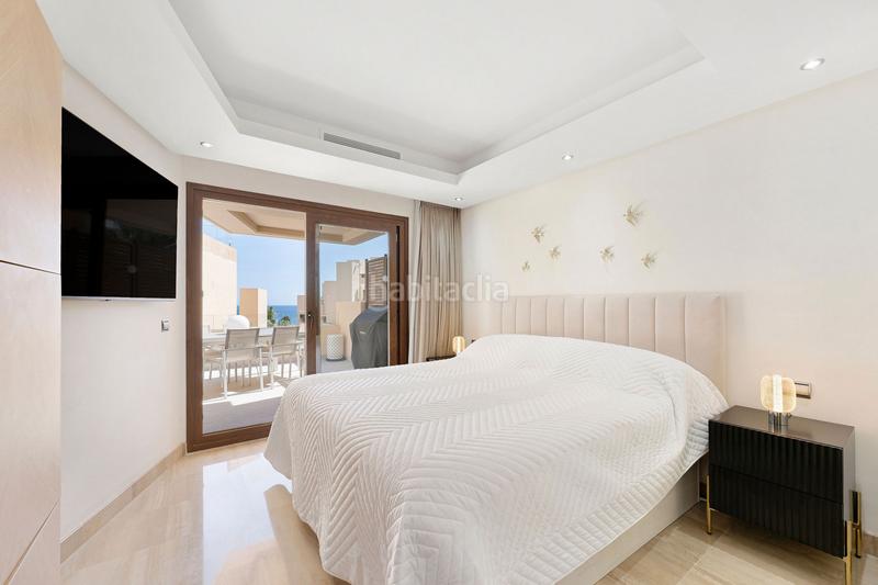 Foto 97f3ae6b-c5df-44f6-855e-5afa3b5f9a37. Attique avec parking piscine dans Centro Estepona