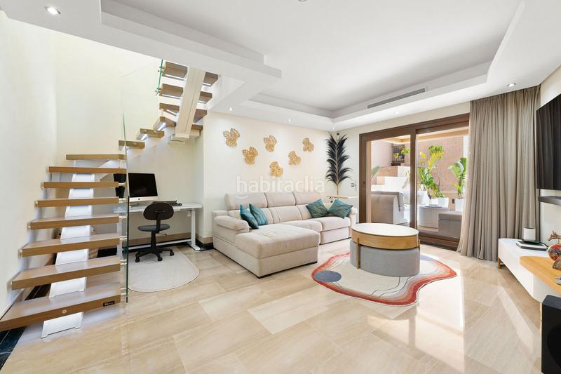 Foto f5efe2f2-9fc1-4559-bc26-818ecbc9a924. Attique avec parking piscine dans Centro Estepona