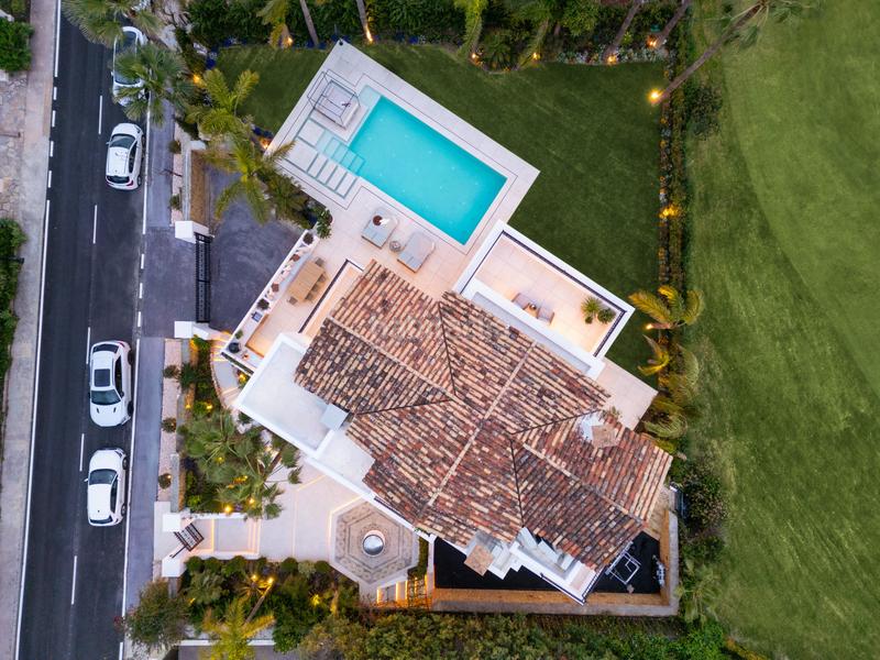 Foto 406985fb-bb66-4039-9c65-f69db7d4e44e. Casa amb aparcament piscina a Casco Antiguo Marbella