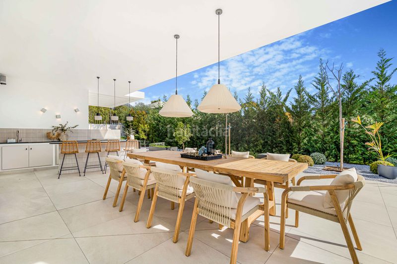 Foto 153355b7-e054-461f-bcb0-5f754308ffc6. Casa amb aparcament piscina a Puente Romano Marbella