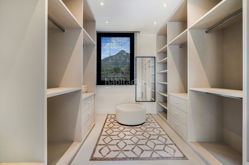 Foto 36d7dcd7-c0f0-49ab-b293-7c1aa81816f8. Casa amb aparcament piscina a Puente Romano Marbella