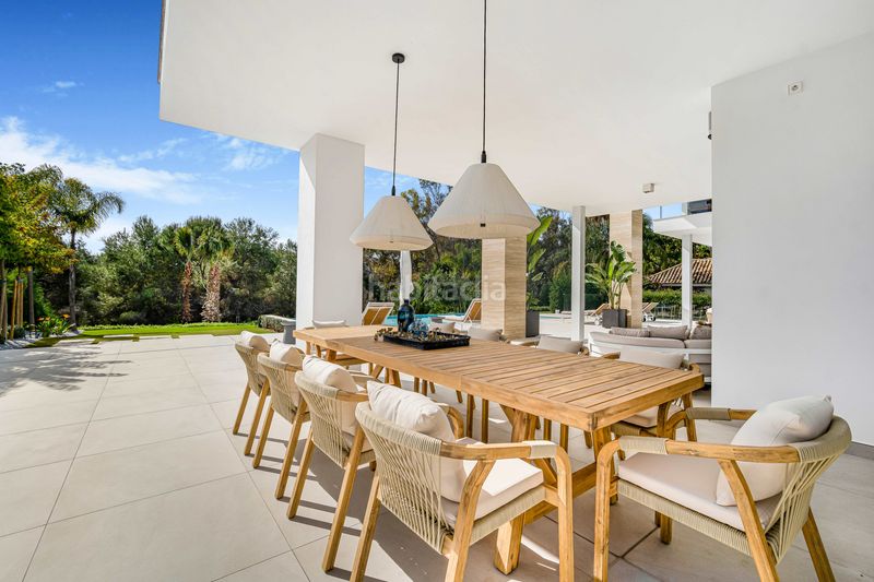 Foto ba08d6f3-4a27-460c-b7f4-22bed3be282b. Casa amb aparcament piscina a Puente Romano Marbella