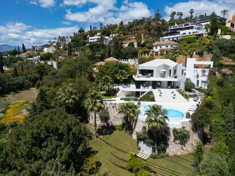 Foto b6ff767f-ff35-41a7-aed2-031a6aad9c23. Maison avec parking piscine dans Benahavís pueblo Benahavís