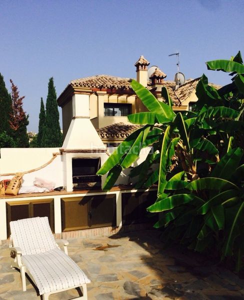 Foto 51a87908-1f45-4b7d-a208-1067168e16af. Casa amb aparcament piscina a Casco Antiguo Marbella