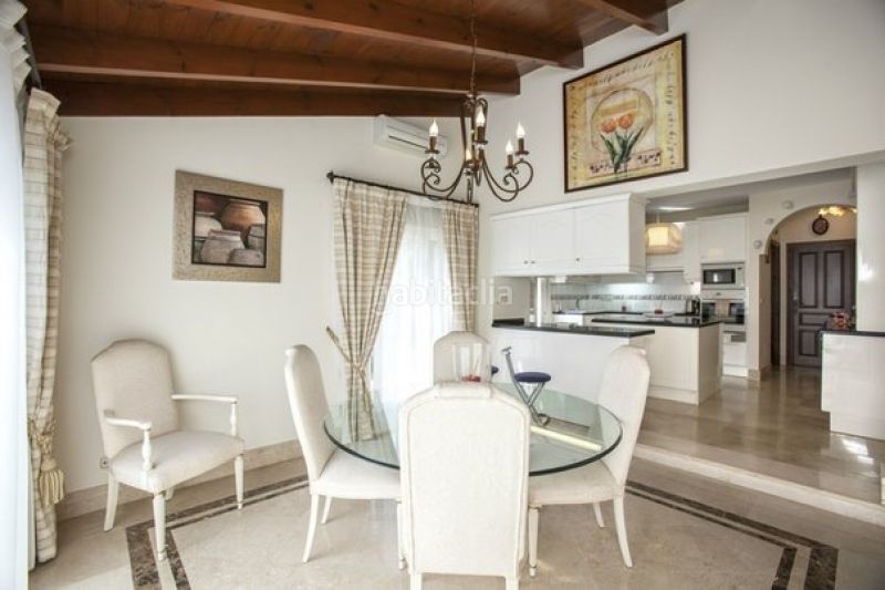 Foto 9ac42ba4-5dbd-4344-8568-cb9f44debff9. Casa amb aparcament piscina a Casco Antiguo Marbella