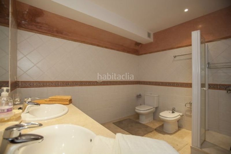 Foto aea1ce43-3020-4eea-8812-644953a34492. Casa amb aparcament piscina a Casco Antiguo Marbella