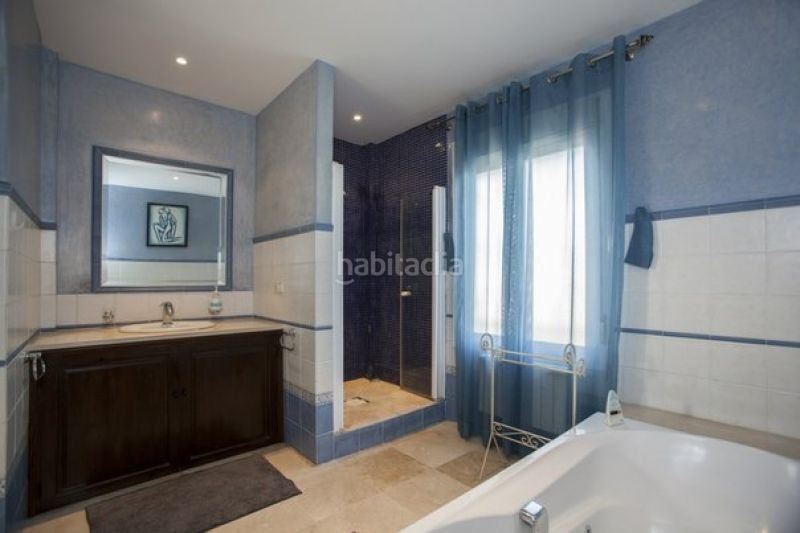 Foto c266a0aa-a104-4458-b5b0-abe647c82802. Casa amb aparcament piscina a Casco Antiguo Marbella