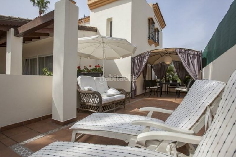 Foto e7351bac-cff7-4844-aedb-742e876cb0f2. Casa amb aparcament piscina a Casco Antiguo Marbella