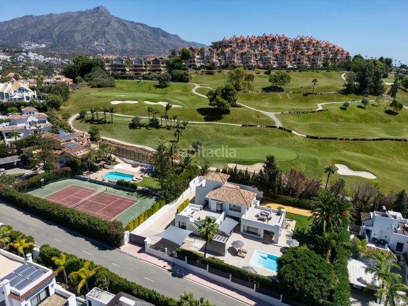 Foto c0a292b0-d35d-4a88-81da-a8d712ad9398. Casa amb aparcament piscina a Casco Antiguo Marbella